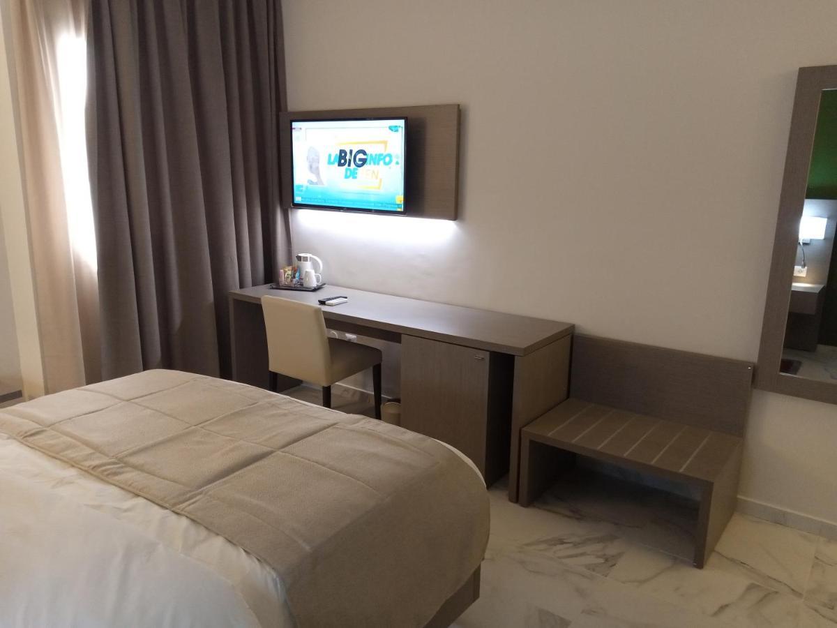 Merina Hotel ياوندي المظهر الخارجي الصورة