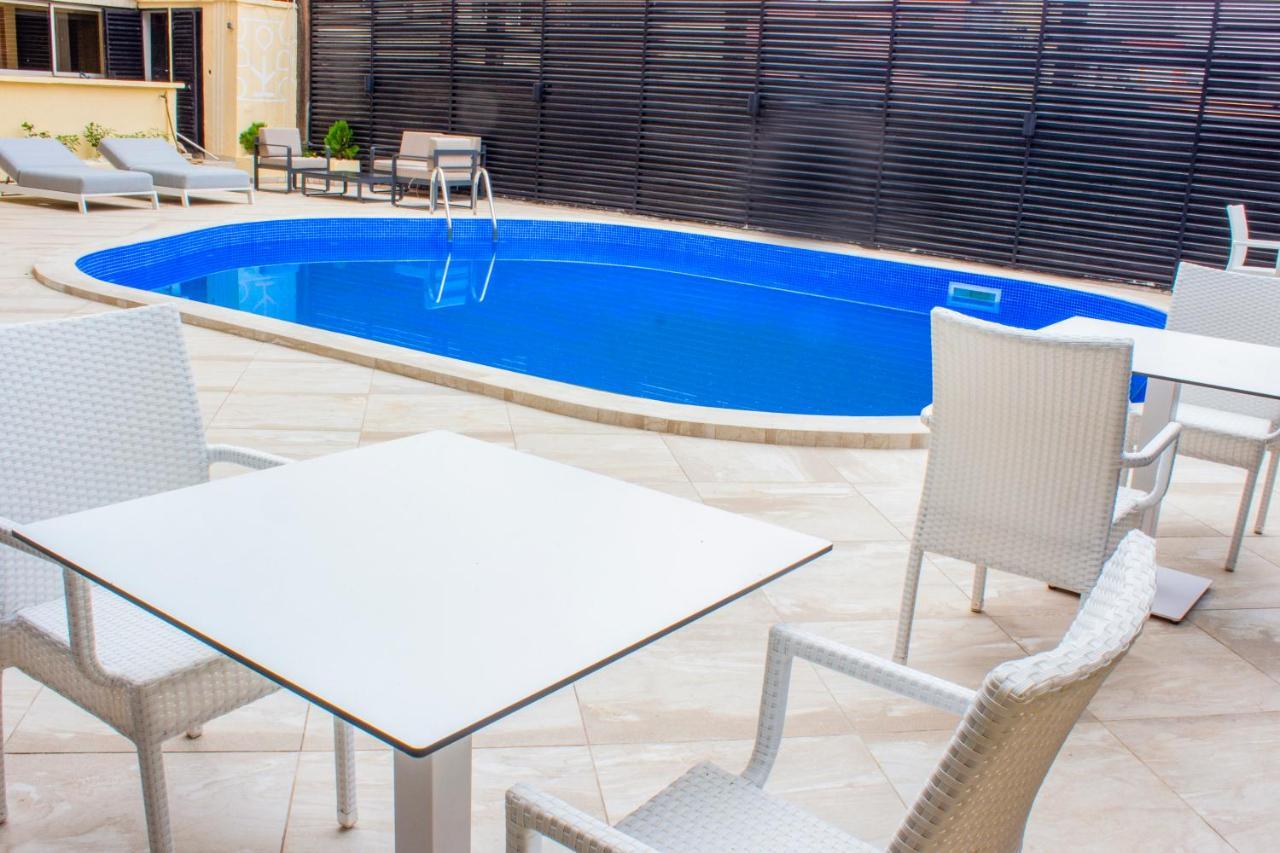 Merina Hotel ياوندي المظهر الخارجي الصورة