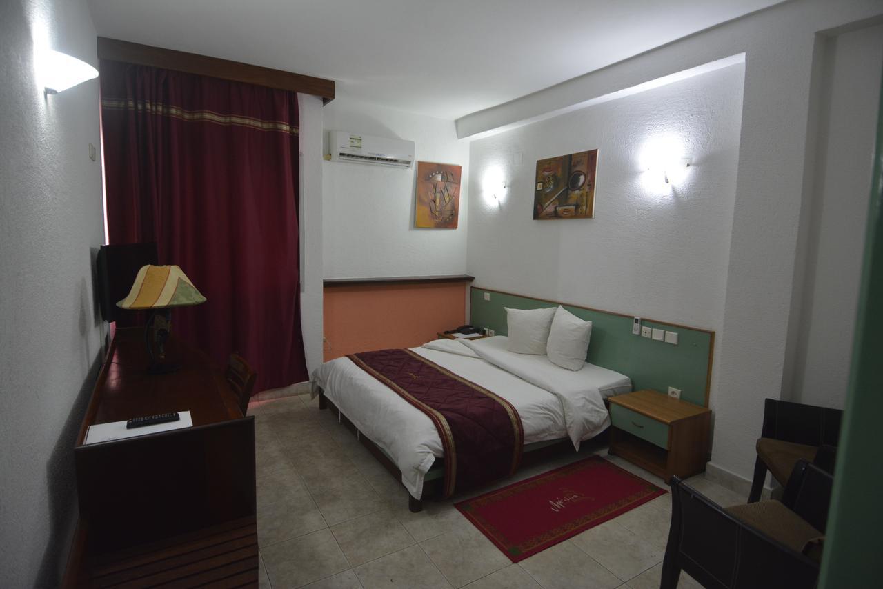 Merina Hotel ياوندي المظهر الخارجي الصورة