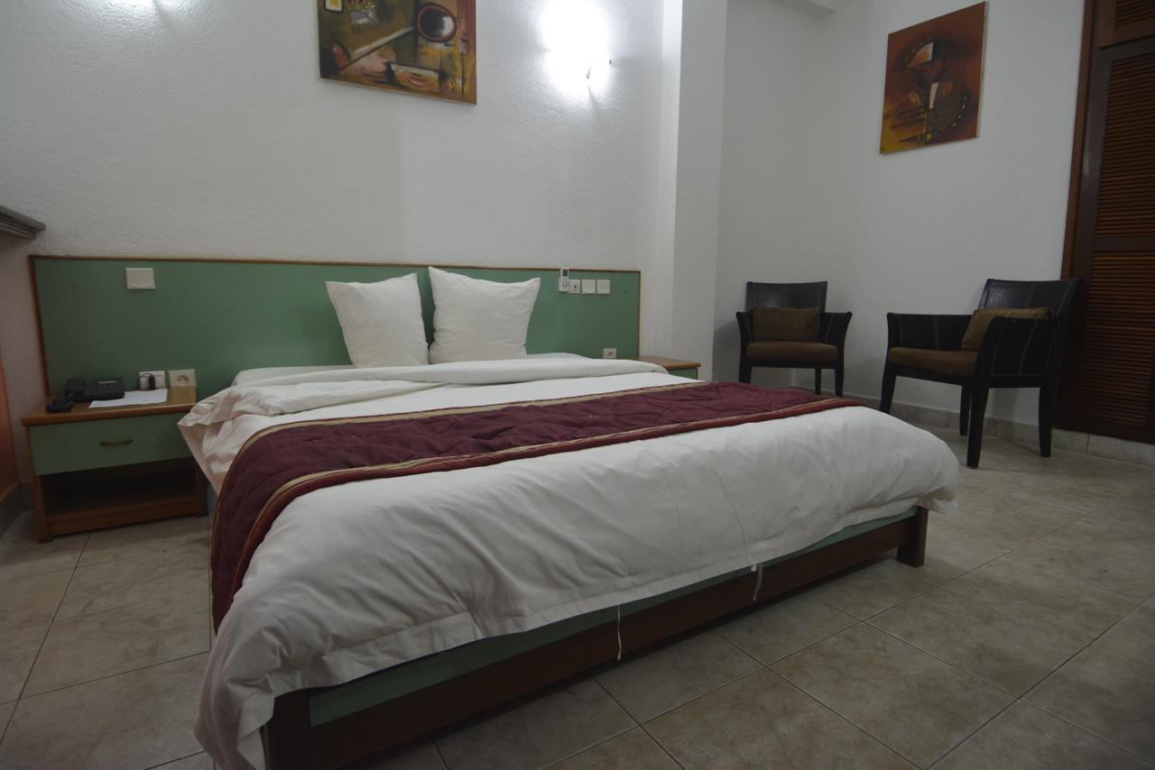 Merina Hotel ياوندي المظهر الخارجي الصورة